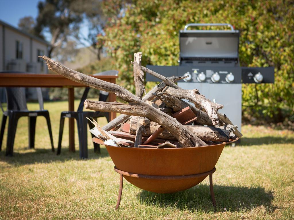 Skylodge Temora Luaran gambar